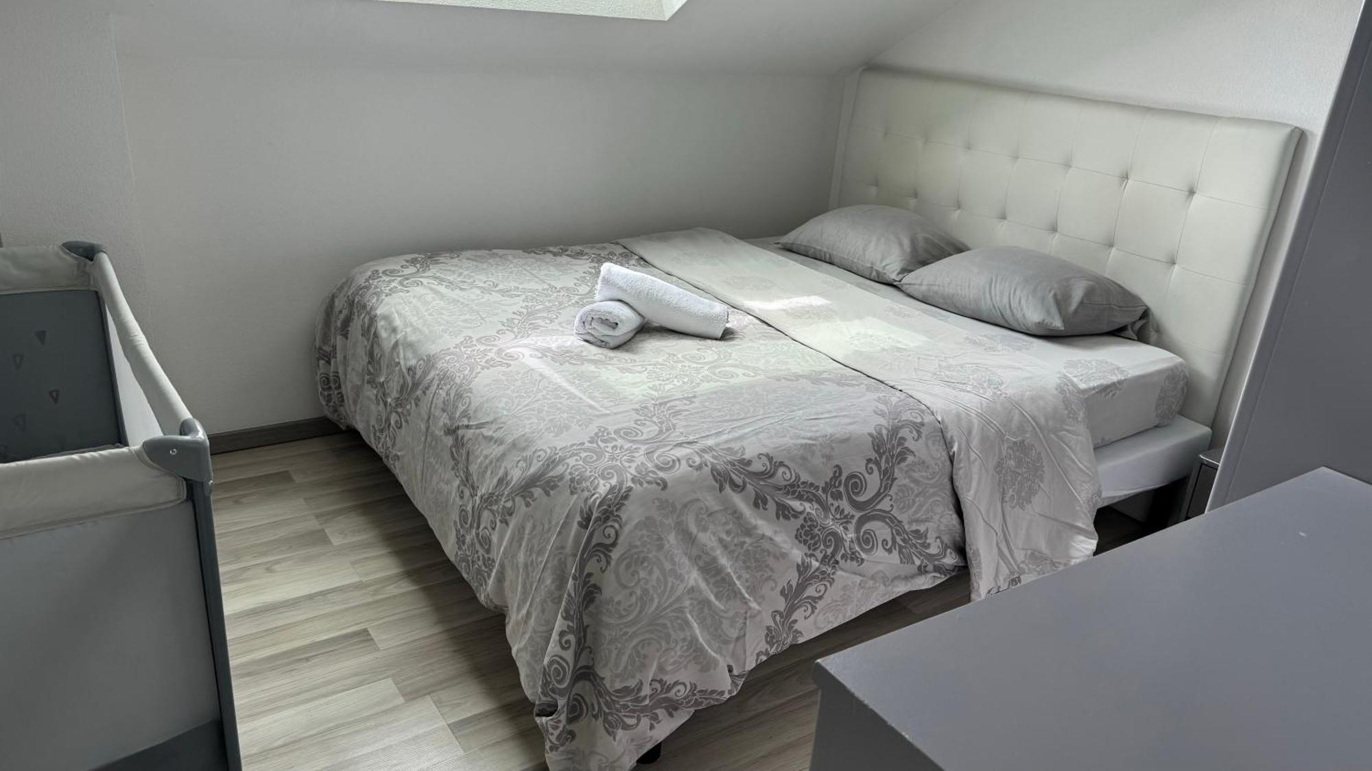 Appartement Bes,, Attique Neuf Avec Confort 怀顿黑姆 外观 照片