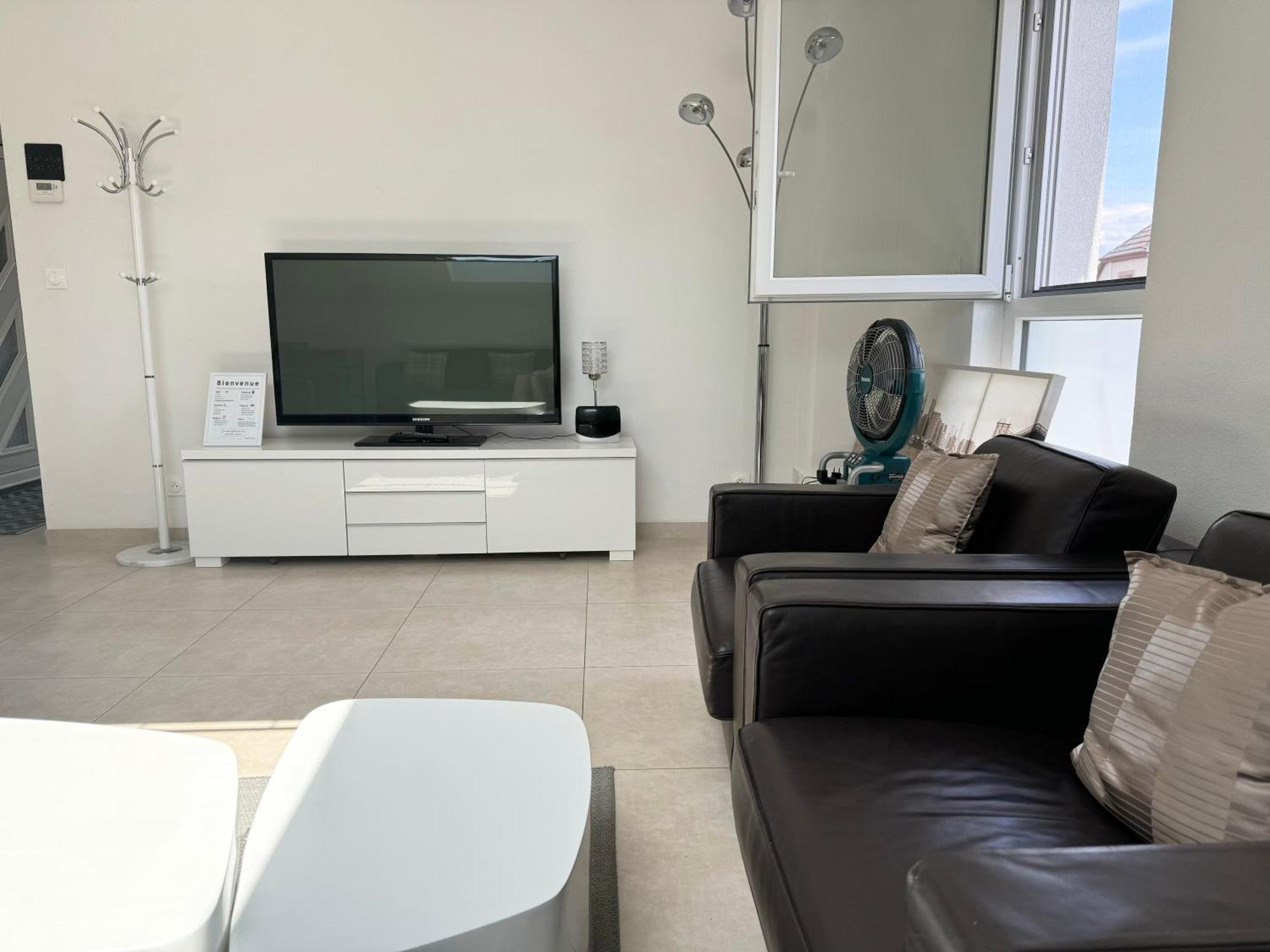 Appartement Bes,, Attique Neuf Avec Confort 怀顿黑姆 外观 照片