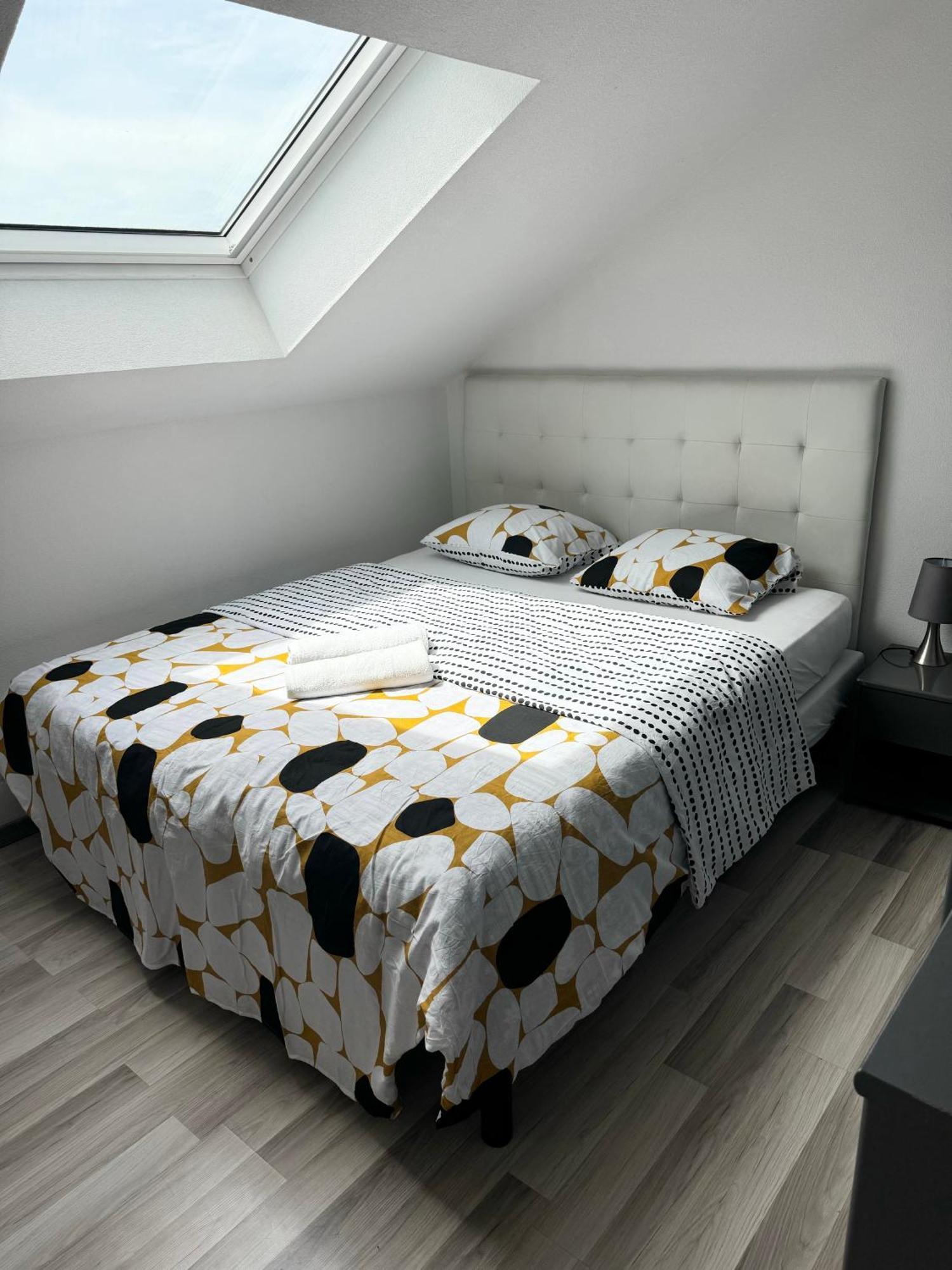 Appartement Bes,, Attique Neuf Avec Confort 怀顿黑姆 外观 照片